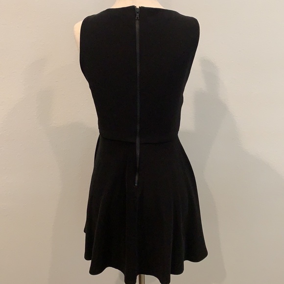 HP 🎉Alice and Olivia Black Fit and Flare Dress - Picture 2 of 8